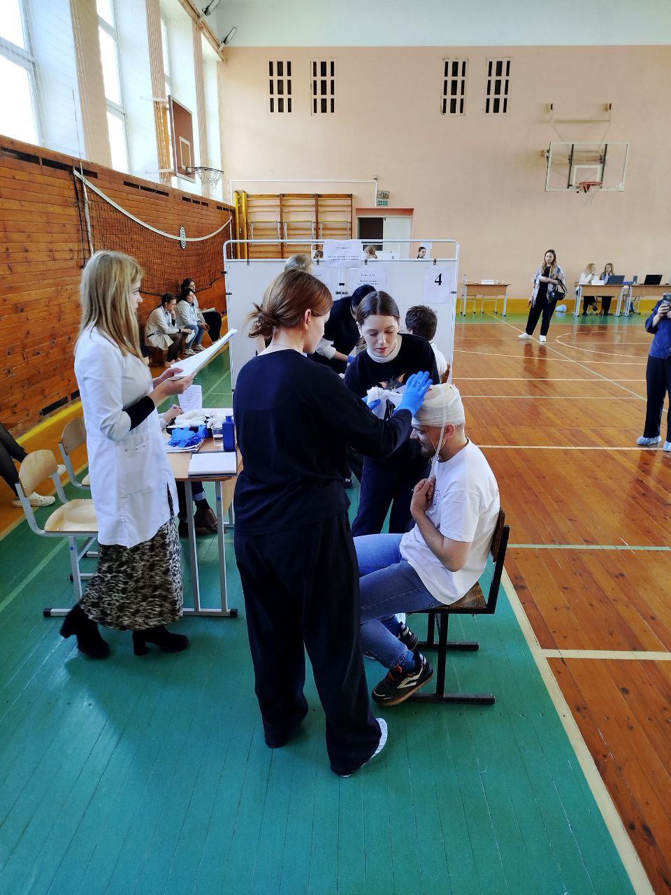 Второй этап республиканской олимпиады "Первая помощь"